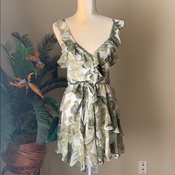 Luxxel Dresses & Skirts - Super cute tropical dress, Luxxel, sz M